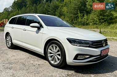 Універсал Volkswagen Passat 2020 в Бережанах