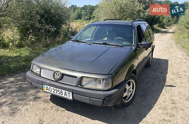 Универсал Volkswagen Passat 1992 в Калуше