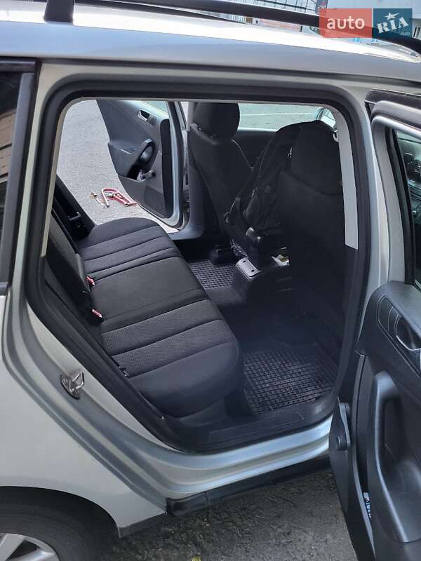 Универсал Volkswagen Passat 2005 в Киеве фото 7 Универсал Volkswagen Passat 2005 в Киеве
