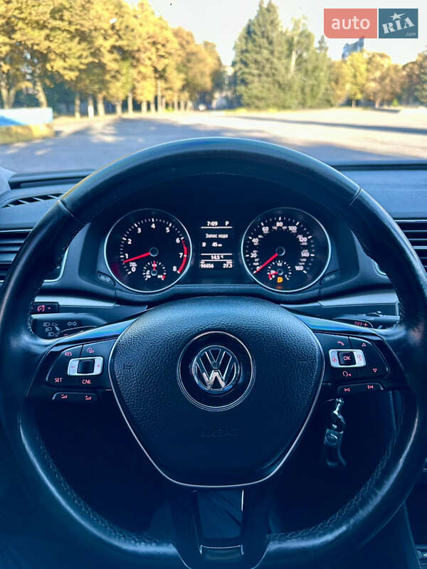 Седан Volkswagen Passat 2016 в Лозовой фото 27 Седан Volkswagen Passat 2016 в Лозовой