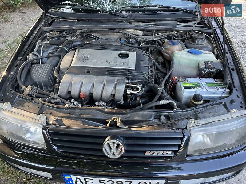 Седан Volkswagen Passat 1994 в Днепре