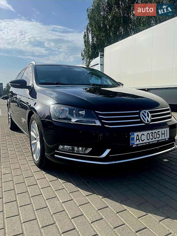 Універсал Volkswagen Passat 2012 в Ковелі