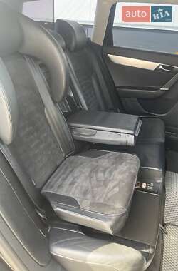 Универсал Volkswagen Passat 2012 в 