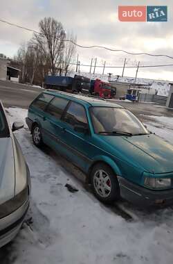 Универсал Volkswagen Passat 1989 в Волочиске