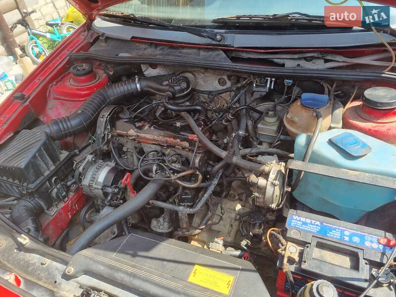 Универсал Volkswagen Passat 1992 в Умани