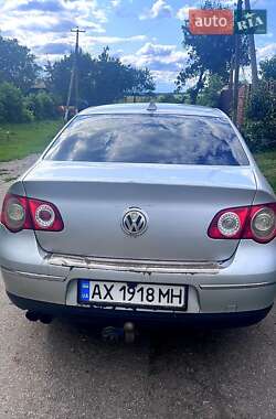 Седан Volkswagen Passat 2006 в Валках
