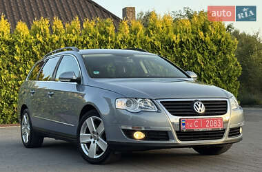 Универсал Volkswagen Passat 2010 в Стрые