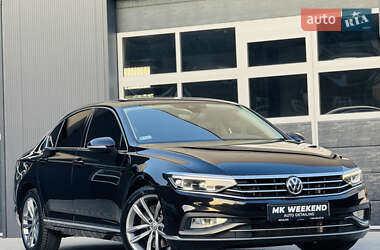 Седан Volkswagen Passat 2019 в Мукачевому