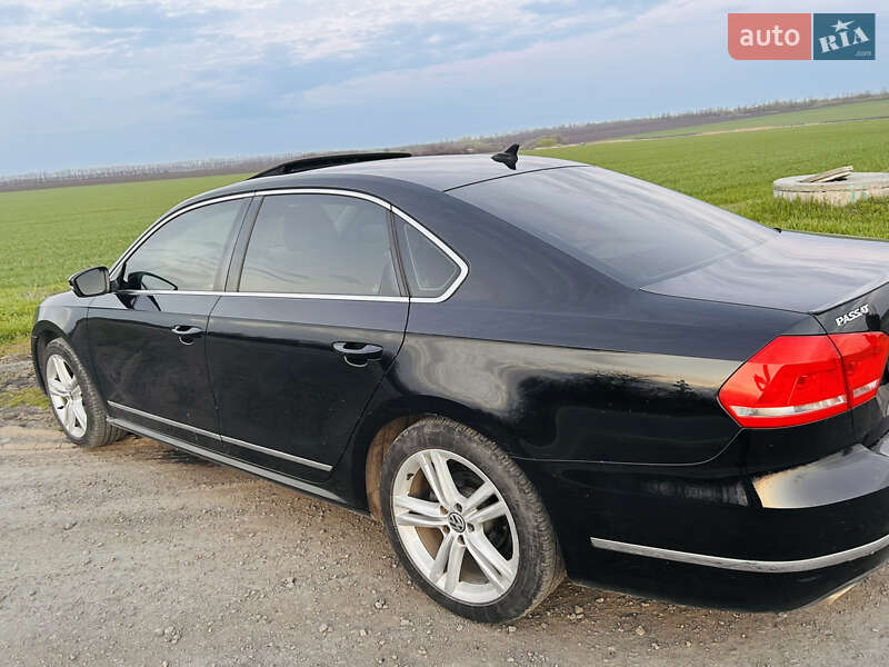 Седан Volkswagen Passat 2013 в Дніпрі