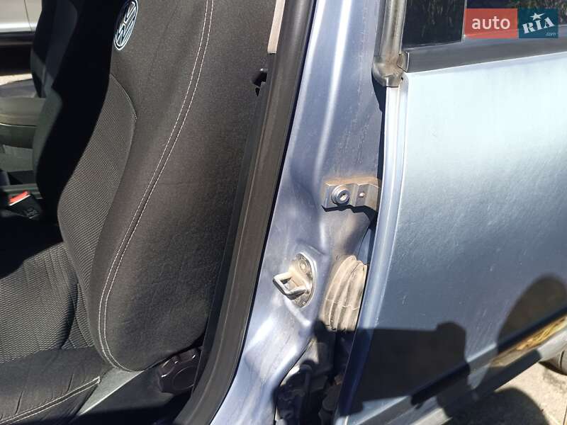 Седан Volkswagen Passat 2000 в Каменском