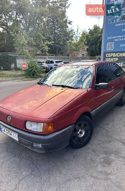Седан Volkswagen Passat 1992 в Черкасах