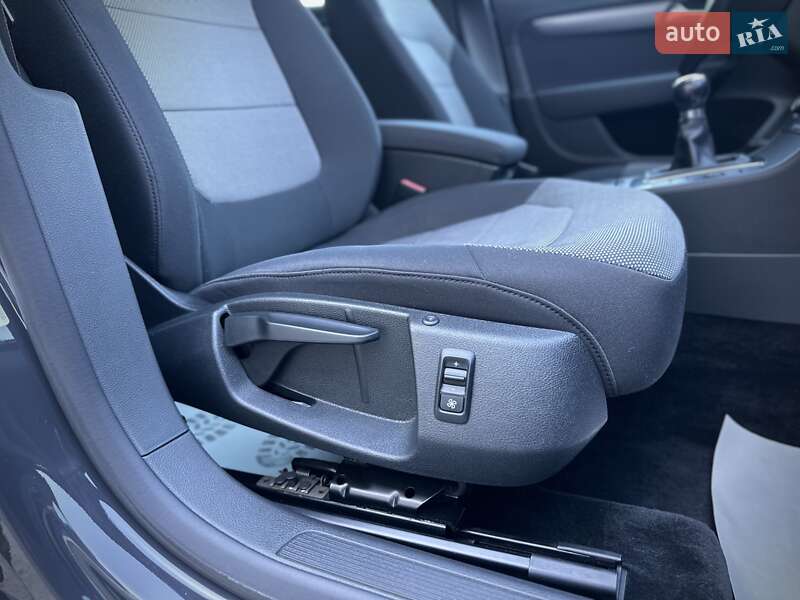 Универсал Volkswagen Passat 2011 в Сумах