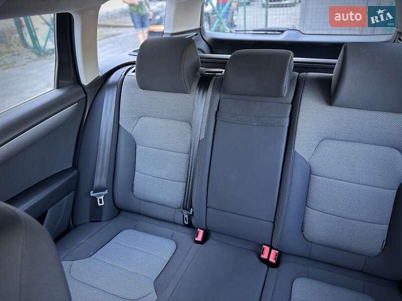 Универсал Volkswagen Passat 2011 в Сумах