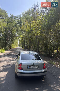 Седан Volkswagen Passat 2000 в Дніпрі