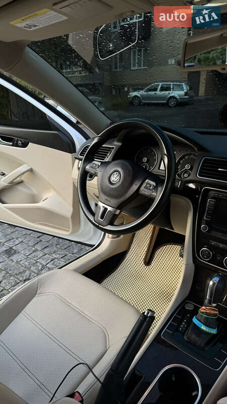 Седан Volkswagen Passat 2014 в Харькове
