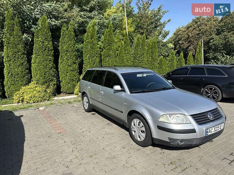 Універсал Volkswagen Passat 2001 в Рівному