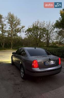 Седан Volkswagen Passat 2002 в Кропивницком