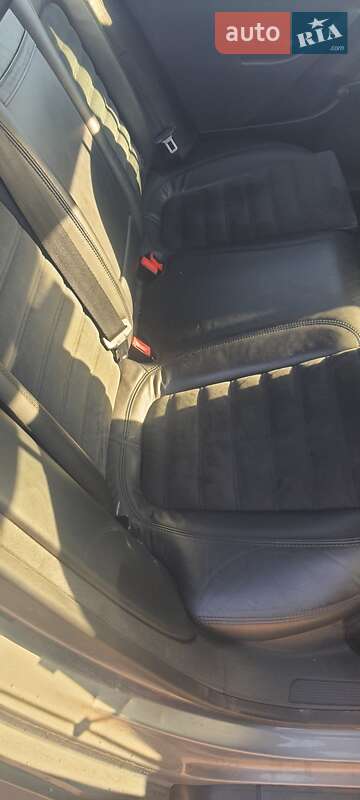 Седан Volkswagen Passat 2005 в Городенке