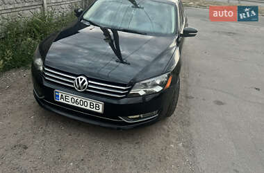 Седан Volkswagen Passat 2012 в Дніпрі