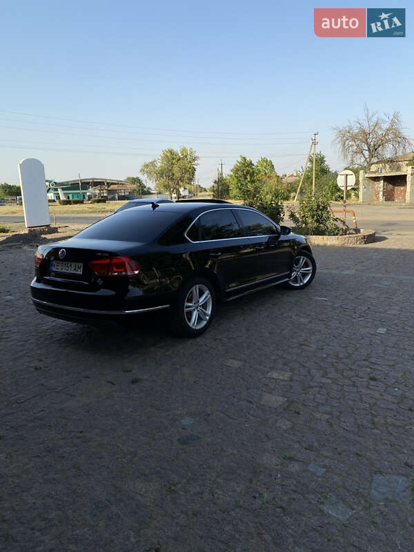 Седан Volkswagen Passat 2012 в Кривом Роге