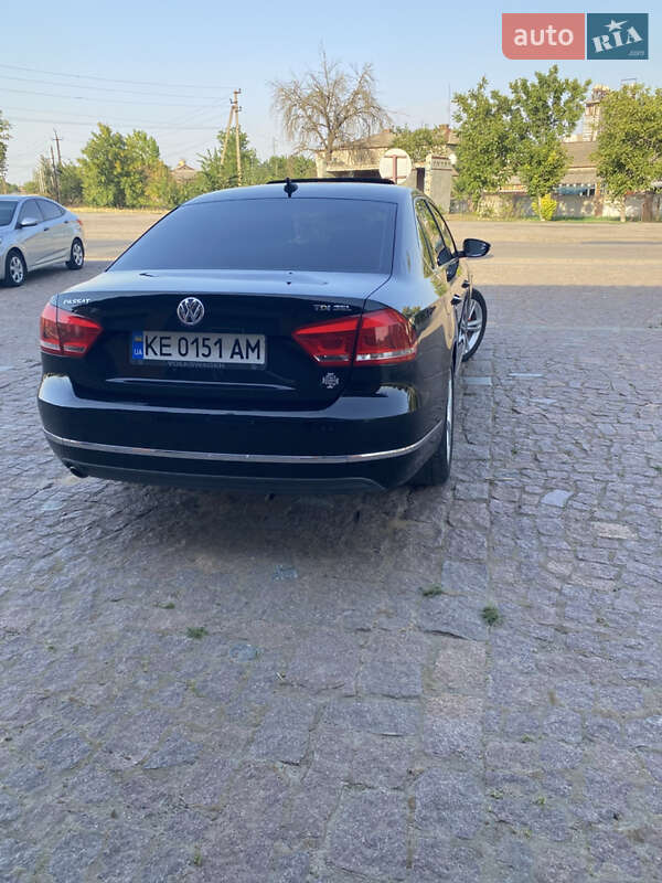Седан Volkswagen Passat 2012 в Кривом Роге