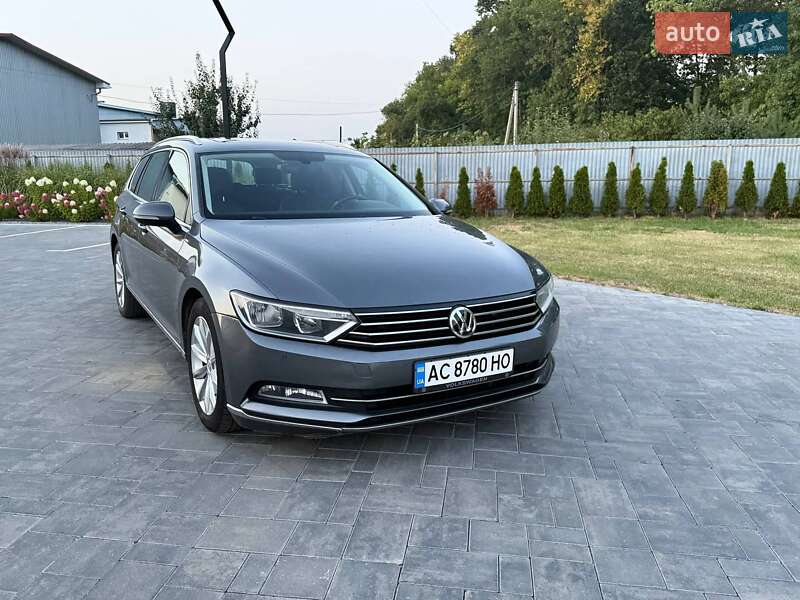 Універсал Volkswagen Passat 2015 в Луцьку
