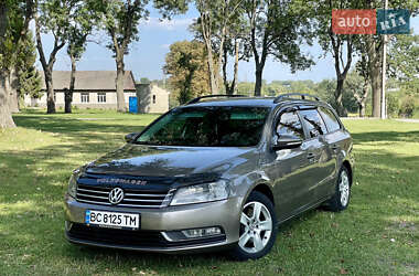 Універсал Volkswagen Passat 2011 в Хмельницькому