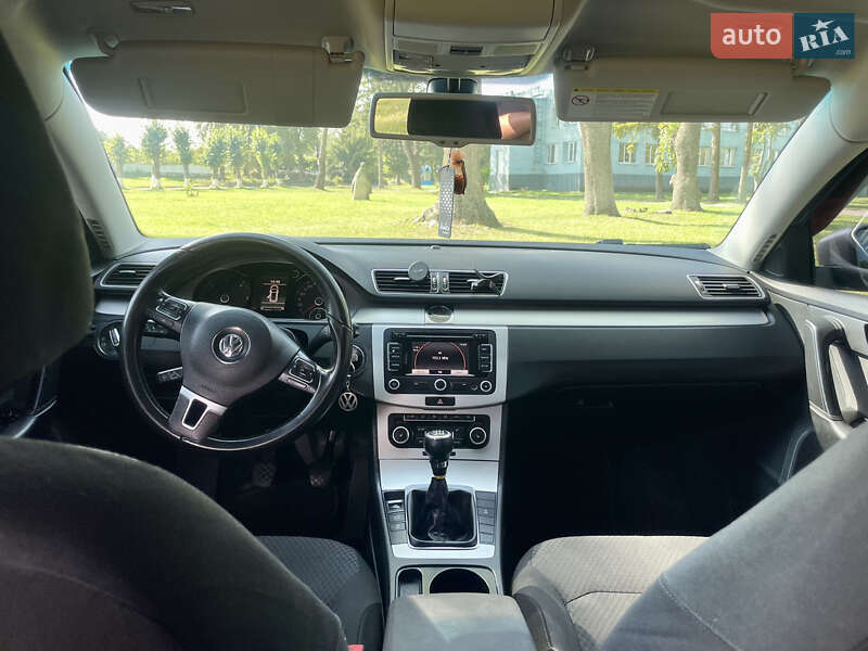 Универсал Volkswagen Passat 2011 в Хмельницком