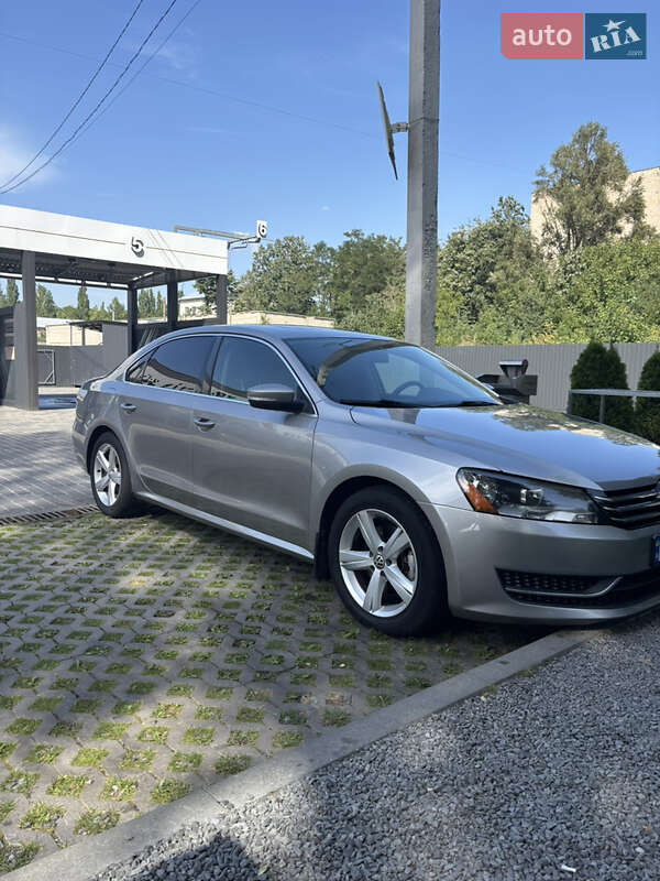 Volkswagen Passat 2012