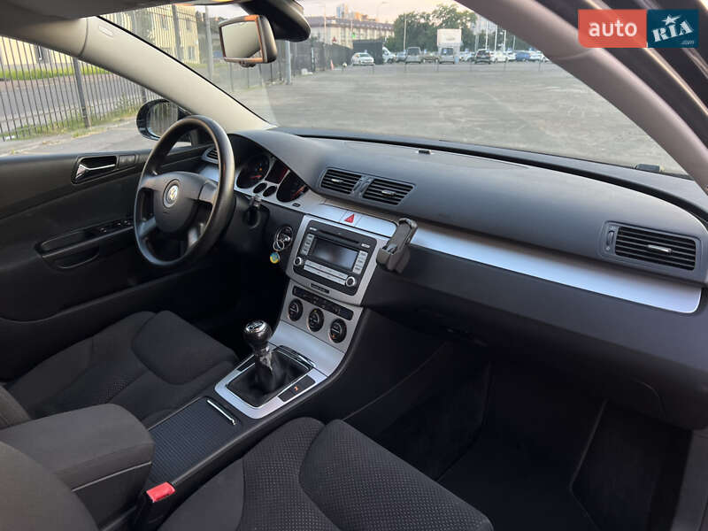 Універсал Volkswagen Passat 2008 в Києві фото 15 Універсал Volkswagen Passat 2008 в Києві