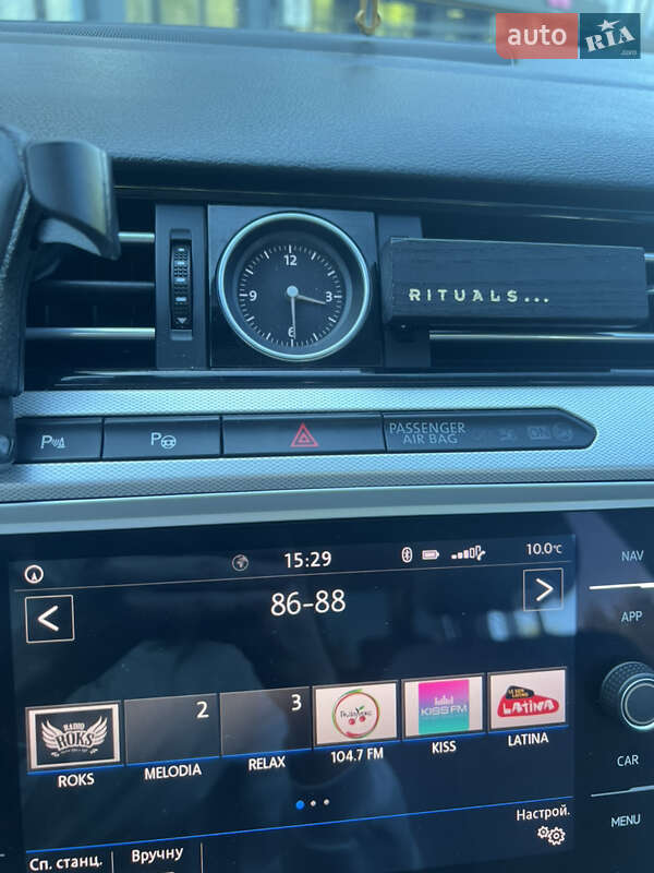 Седан Volkswagen Passat 2017 в Львове