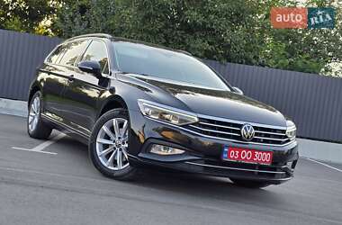 Универсал Volkswagen Passat 2021 в Буче