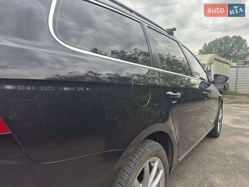 Универсал Volkswagen Passat 2013 в Хмельницком