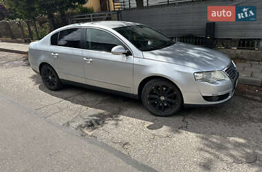 Седан Volkswagen Passat 2007 в Львове