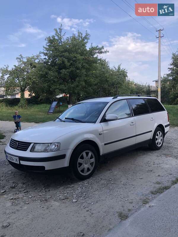 Универсал Volkswagen Passat 2000 в Ровно