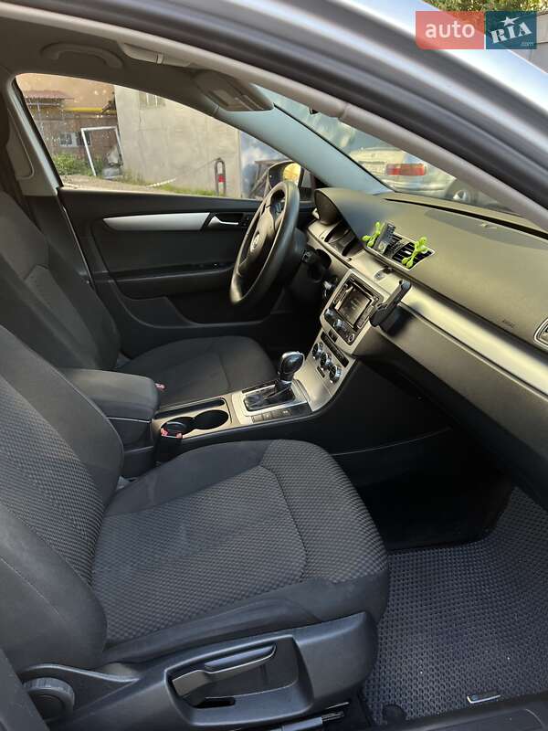 Универсал Volkswagen Passat 2013 в Виннице