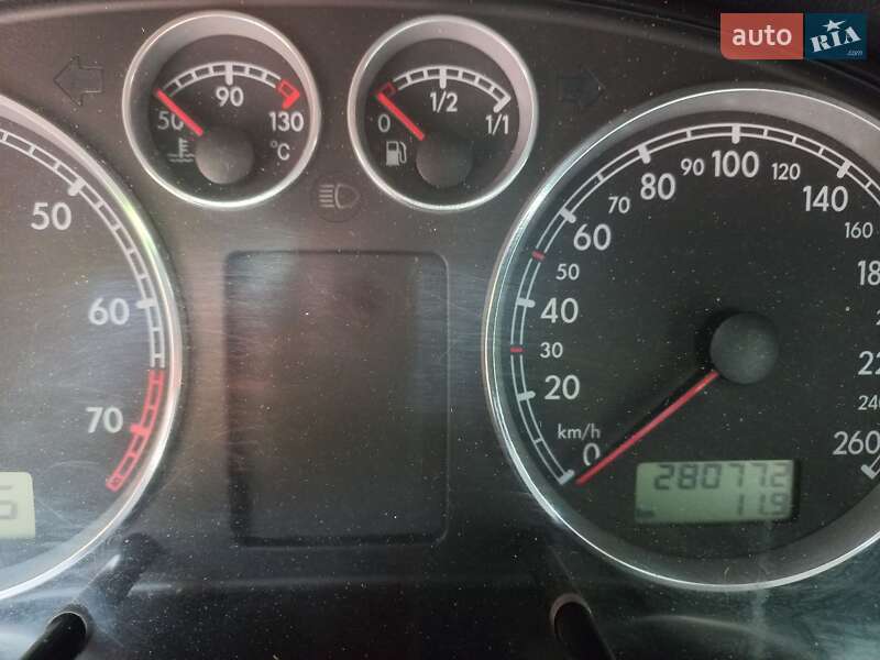 Седан Volkswagen Passat 2002 в Бердичеве