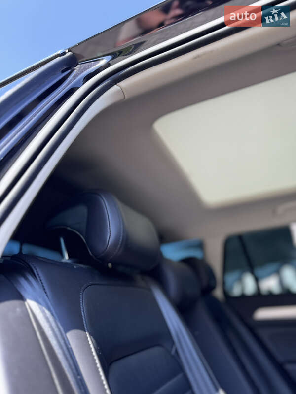 Універсал Volkswagen Passat 2014 в Івано-Франківську