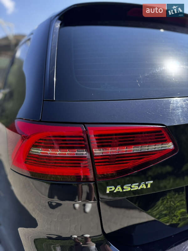 Універсал Volkswagen Passat 2014 в Івано-Франківську