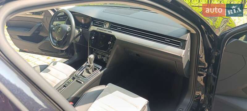 Универсал Volkswagen Passat 2018 в Львове фото 37 Универсал Volkswagen Passat 2018 в Львове