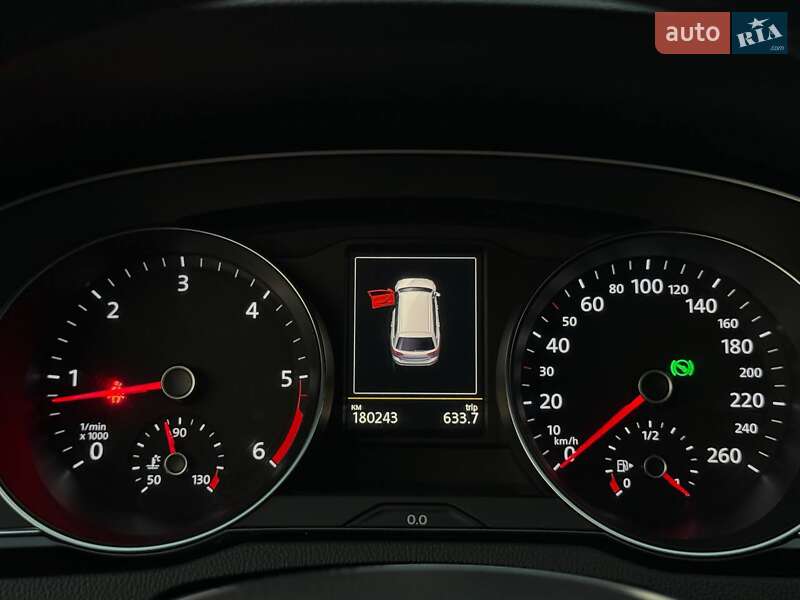 Универсал Volkswagen Passat 2018 в Харькове фото 32 Универсал Volkswagen Passat 2018 в Харькове