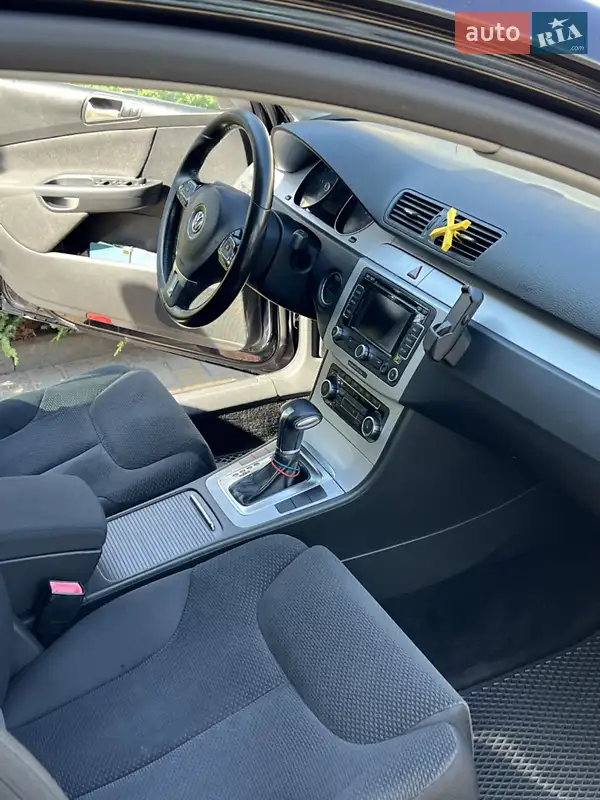 Volkswagen Passat 2010 VIN WVWZZZ3CZAE177117 фото оголошення 10 з 50