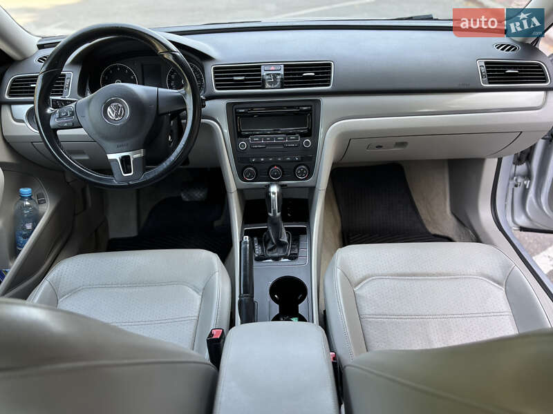 Седан Volkswagen Passat 2013 в Вінниці