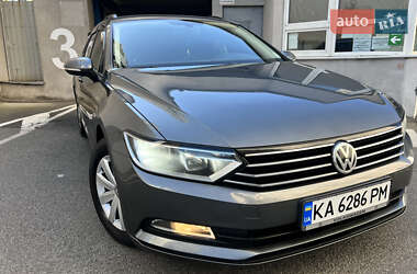 Універсал Volkswagen Passat 2015 в Києві