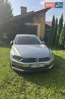 Універсал Volkswagen Passat 2016 в Львові