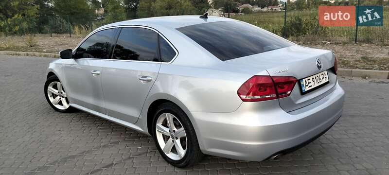 Седан Volkswagen Passat 2011 в Николаевке