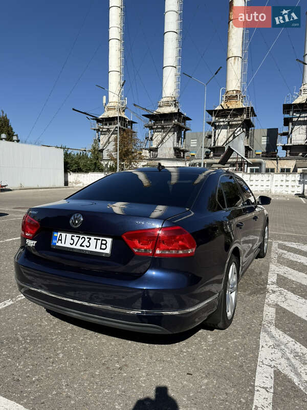Седан Volkswagen Passat 2014 в Киеве
