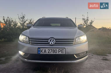 Універсал Volkswagen Passat 2011 в Києві