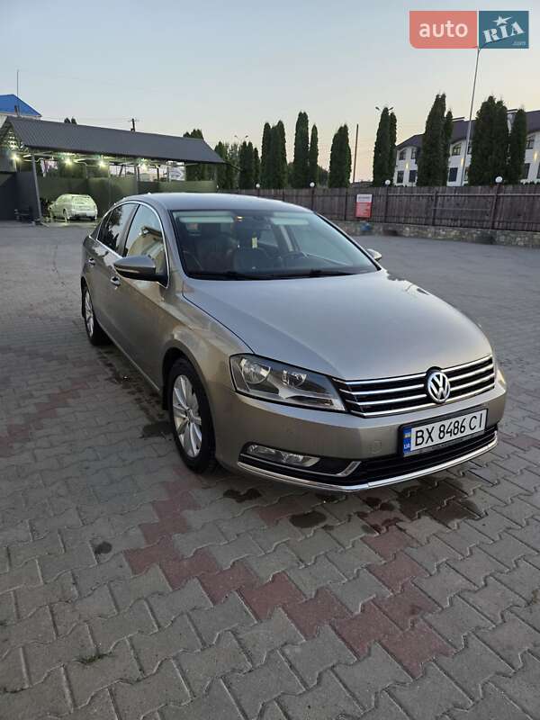 Седан Volkswagen Passat 2012 в Дунаевцах фото 7 Седан Volkswagen Passat 2012 в Дунаевцах