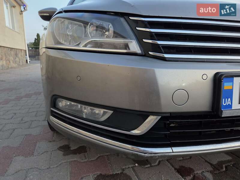Седан Volkswagen Passat 2012 в Дунаевцах фото 13 Седан Volkswagen Passat 2012 в Дунаевцах